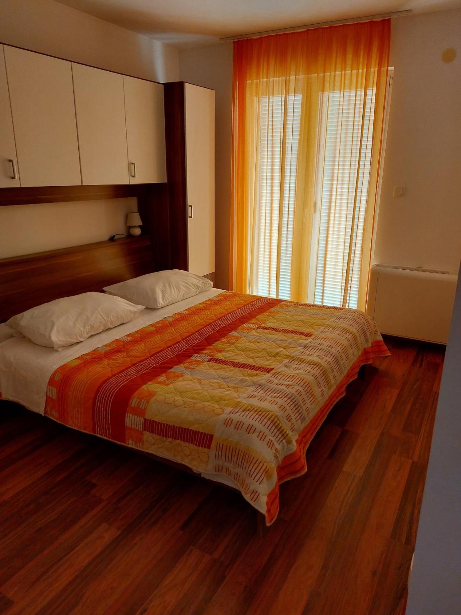 Apartments Palit Rab Town Exterior foto